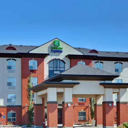 Holiday Inn Express Hotel & Suites Sherwood Park-Edmonton Area, An Ihg Hotel Exterior photo