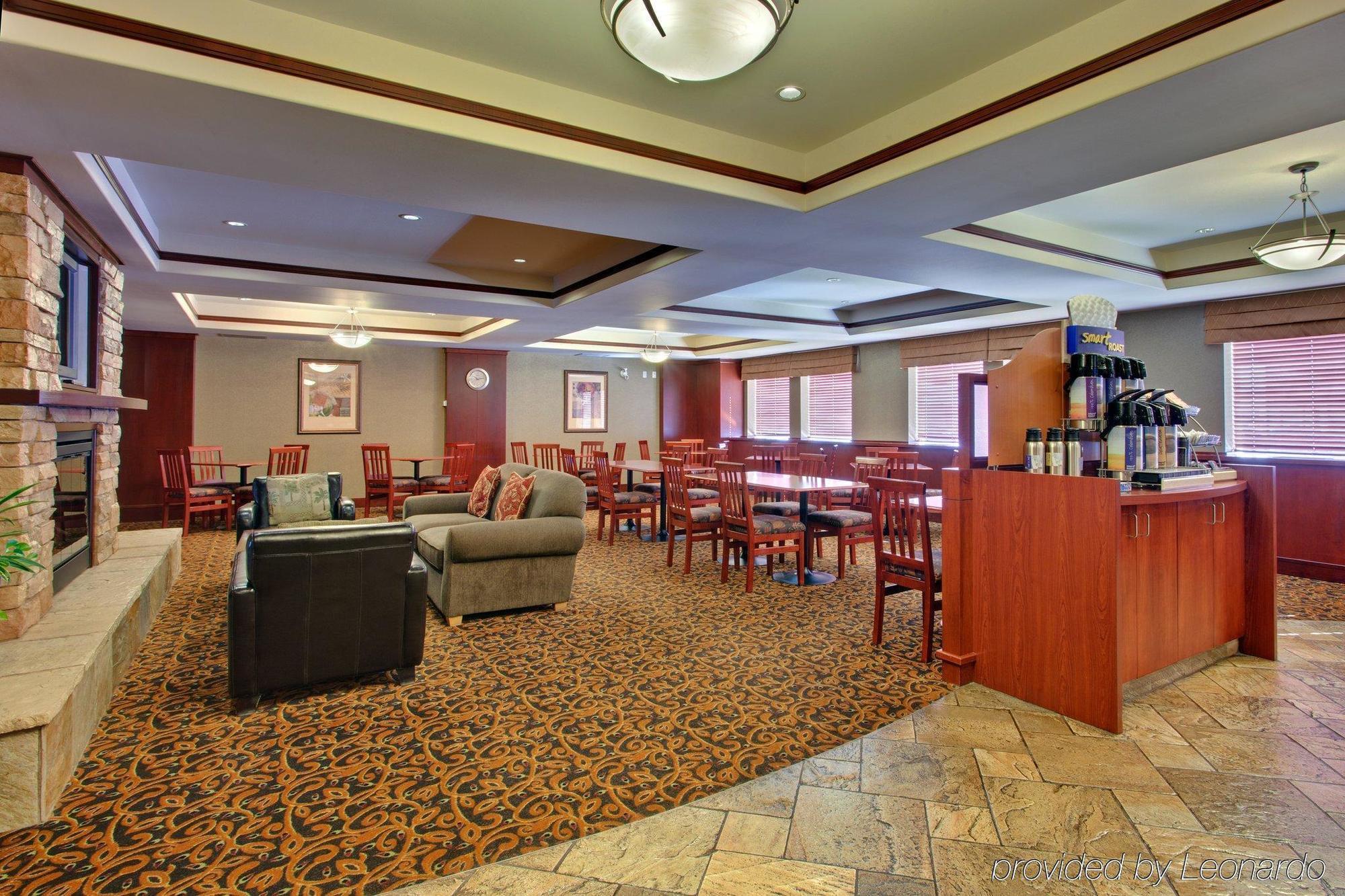 Holiday Inn Express Hotel & Suites Sherwood Park-Edmonton Area, An Ihg Hotel Restaurant photo